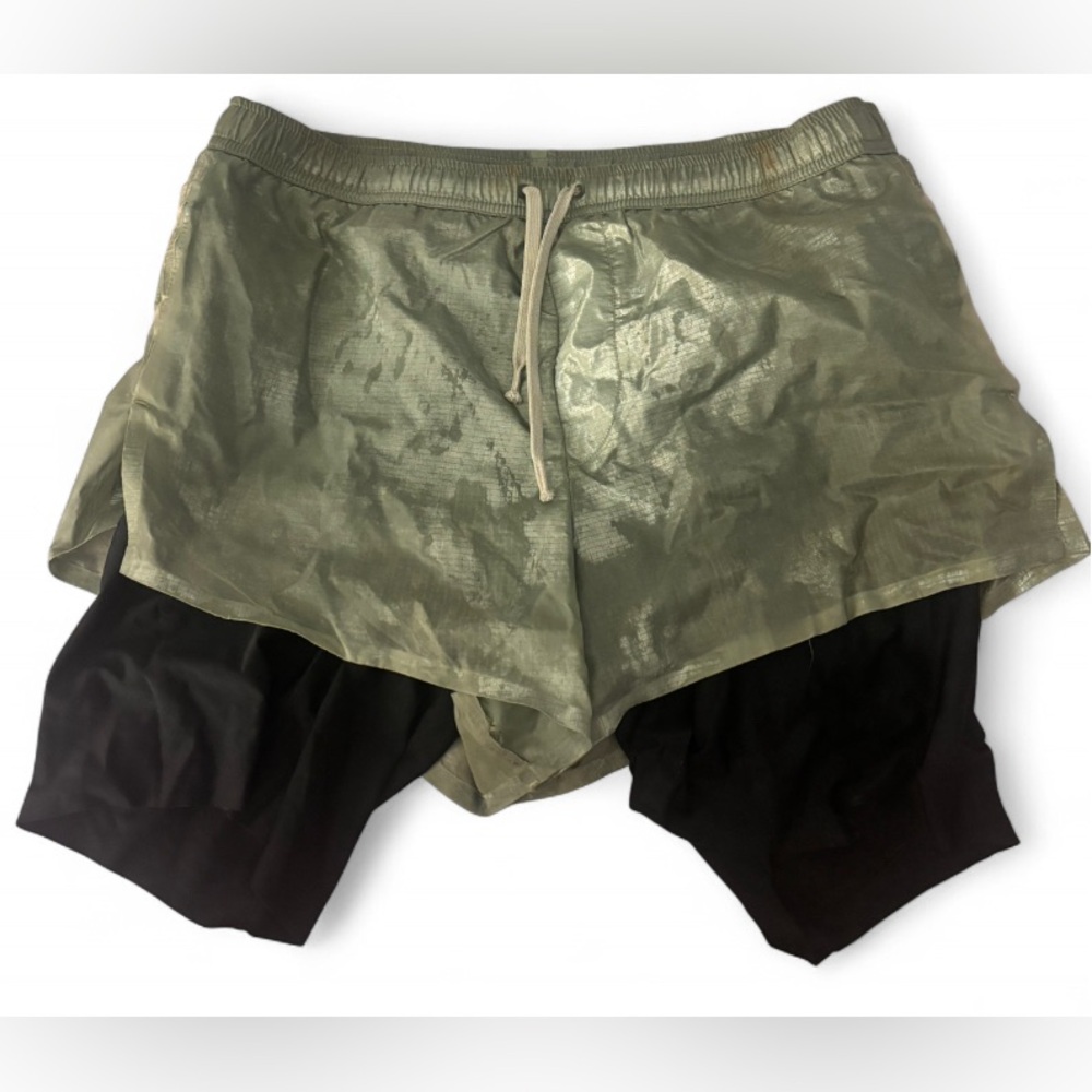 Metallic Green 2-in-1 Running Shorts w/ Built-In Liner Leggings | High Rise